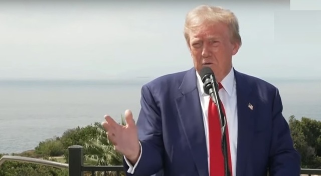 Breaking News: Trump face un prim pas înapoi și suspendă impozitele! 1 ultima ora trump primul pas inapoi suspenda
