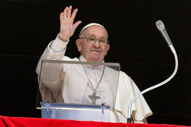 „Momentele de rămas bun ale Papei Francisc și mulțumirile aduse în fața credincioșilor din Piața Sf. Petru” 1 ultimele ore ale papei francisc si recunostinta sa pentru ultima vizita in piata sf petru 6807975f57986