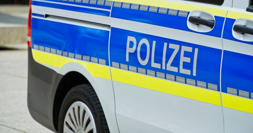 Un tânăr german, suspectat de fabricarea unui agent biologic letal în mansarda locuinței sale 1 un adolescent german acuzat ca a produs un agent mortal de razboi biologic in podul casei 68013990f3689
