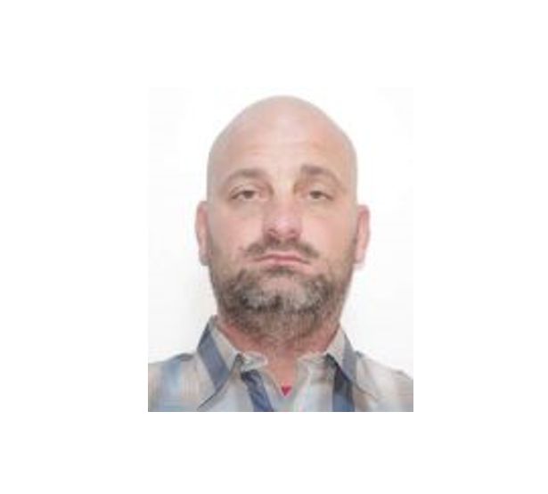 Misterul dispariției unui bărbat de 46 de ani din Tulcea: Familia îngrijorată după o lună fără vești 1 un barbat de 46 de ani din judetul tulcea dat disparut la o luna de cand familia nu a mai putut lua legatura cu el 68107ed340217