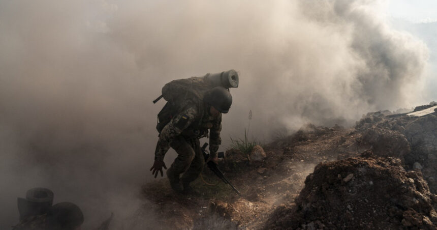 „Un general rus asigură pe Putin că va anihila rapid „fragmentele dispersate” ale forțelor ucrainene din Kursk” 1 un comandat rus ii promite lui putin ca va distruge in curand ramasitele imprastiate ale armatei ucrainene din kursk 680e1f78727f1