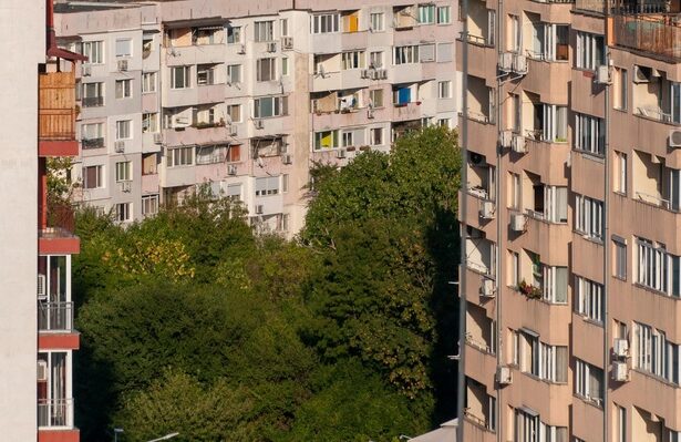 un sfert din casele si apartamentele din romania apar ca neocupate care e de fapt adevarul 6807a1bcd4178