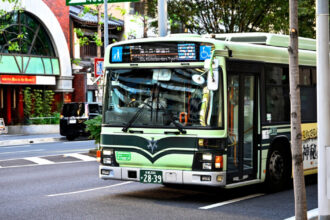 un sofer de autobuz din japonia a furat 7 dolari a fost concediat si a pierdut pachetul de pensie de 84 000 de dolari 6801fe7d41c0c