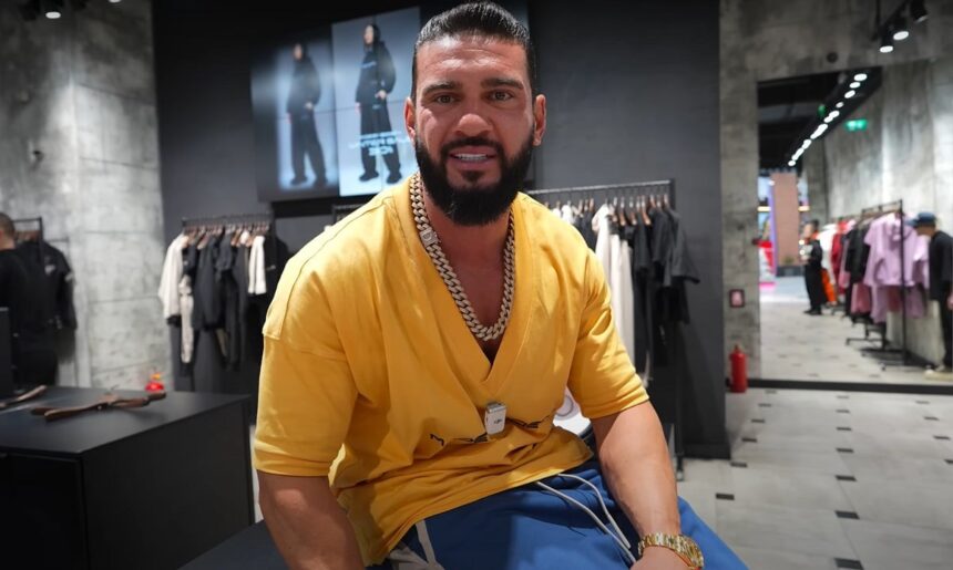„Dorian Popa și iubita sa au trăit o mini-vacanță de neuitat de Paște alături de Mamișor: „Trei zile de magie, încheiate splendid”. Luni s-au reîntors acasă.” 1 unde a petrecut dorian popa pastele cu iubita lui si mamisor au fost 3 zile magice care s au terminat foarte frumos luni s au intors in tara 6809fc8341aa6