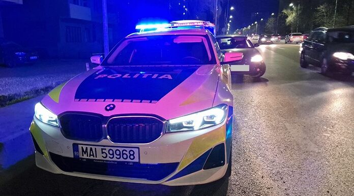Aventura nebună a unei tinere: Furt de mașină, benzină pe datorie și o fugă epică de Poliție! 1 urmarire ca n filme o tanara fara permis a furat o masina a alimentat fara a plati si a fugit de politie 67fc082bce1a6