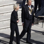 Ursula von der Leyen și Donald Trump, întâlnire surpriză la ceremonia de înmormântare a papei Francisc. O nouă discuție promițătoare pe cale! 2 ursula von der leyen si donald trump s au intalnit in fine la funeraliile papei francisc promit o alta intrevedere 680cf521222d2