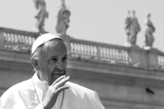 vaticanul in doliu papa francisc va fi inmormantat astazi lideri mondiali si credinciosi din toata lumea participa la funeralii 680c600505ff4