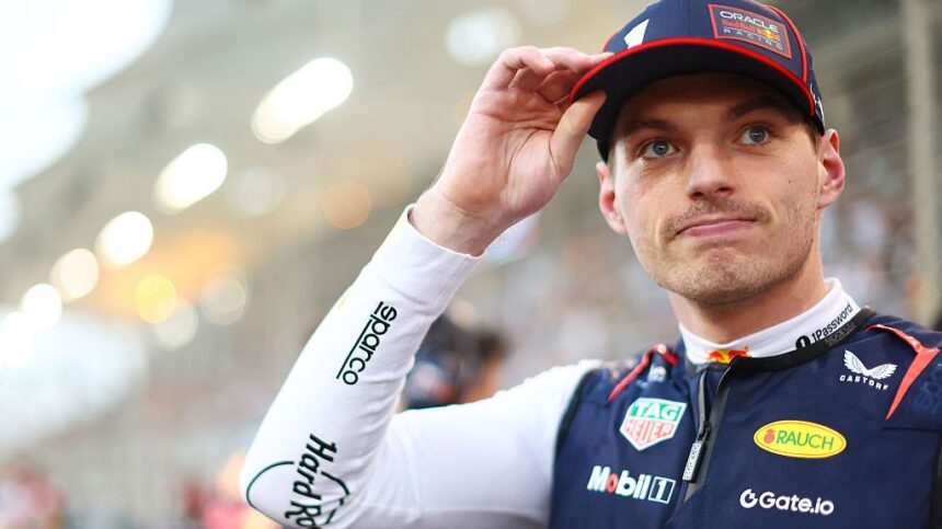 Verstappen ar putea să-și încheie capitolul cu Red Bull la sfârșitul sezonului! O clauză din contract îi oferă libertatea de a pleca fără penalizări. 1 verstappen poate parasi red bull la finalul acestui sezon are o clauza in contract care il ajuta sa plece fara compensatii 6800cc0b77fe5