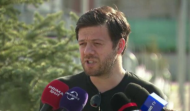 victor angelescu a dezvaluit ce s a vorbit la sedinta sucu angelescu sumudica dar si ce i a spus sapunaru vestiarul asta vrea 680a504b3f554