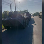 Incident rutier în Dolj: O femeie a colisionat cu un transportor militar al armatei 2 video accident cu un blindat al armatei in dolj o femeie a intrat cu masina intr un transportator al mapn 68108a0aa4636