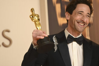 video actorul adrien brody a doborat un record vechi de 80 de ani pentru cel mai lung discurs la gala premiilor oscar 67efc0d0988c9
