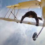 Tom Cruise își depășește limitele la 2.400 de metri altitudine, în vânt de 225 km/h, pentru „Misiune imposibilă 8” 3 video cascadorie uimitoare a lui tom cruise la 2 400 metri altitudine cu vant de 225 km h pentru misiune imposibila 8 68022d57b5a96