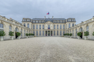 video comparatia facuta de steve witkoff la paris ce a spus despre palatul elysee si care au fost reactiile internautilor francezi 68023f06e211f