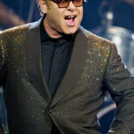 Elton John își dezvăluie noul album: „Cel mai revoluționar din anii '70 încoace!” 2 video elton john a lansat un nou album este probabil cel mai inovator pe care l am facut din anii 1970 67f53078eb7fb