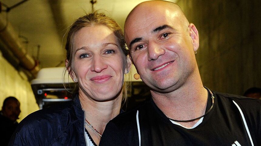 Andre Agassi sărbătorește 55 de ani și își începe o nouă aventură sportivă. Ce părere are Steffi Graf? 1 video exclusiv andre agassi implineste 55 de ani dar s a apucat de un alt sport profesionist ce spune steffi graf 6810e3797632c