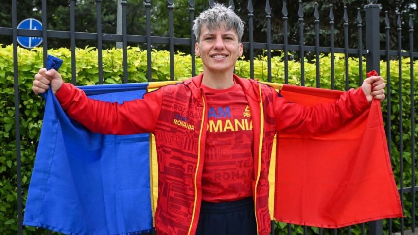 „Mândrie națională! Lăcrămioara Perijoc împărtășește emoțiile unui sportiv dedicat: 'Totul este pentru patria mea! Inima îmi bate cu mândrie în ring'” 1 video exclusiv mandra ca e romanca lacramioara perijoc emotiile unui sportiv care isi reprezinta tara totul e despre tara mea sunt cu fruntea sus i 68034cc84b5ab