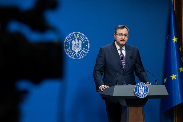 Guvernul anunță tăieri de personal: 15 secretari de stat și 5 secretari generali adjuncți, afectați în 8 ministere 1 video guvern reducere de 15 posturi de secretari de stat si 5 de secretari generali adjuncti in 8 ministere 67ee85e7d99d2