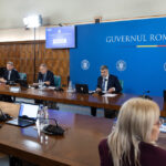 Guvernul dă undă verde parteneriatului între trei agenții de dezvoltare regională și BEI, anunțând investiții de peste 310 milioane de euro, conform lui Ciolacu. 3 video guvernul aproba colaborarea a 3 agentii de dezvoltare regionala cu bei ciolacu investitii de peste 310 milioane euro 67ee54ff93f48