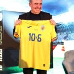 Hagi și Dan Petrescu: O discuție fascinantă despre semifinala din Cupa României! 3 video hagi ce intalnire cu dan petrescu regele a spus ce crede despre semifinala din cupa romaniei 68090f686dcbe