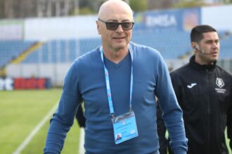 video ironia lui leo grozavu la adresa adversarilor inainte de poli iasi fc botosani sa nu fiu considerat malitios 68020b157f5a7