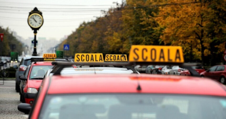 "Haosul rutier din România: statisticile accidentelor trag un semnal de alarmă. Titi Aur: „Ne lipsește cu desăvârșire educația”" 1 video jungla de pe soselele romaniei datele privind accidentele rutiere semnal de alarma titi aur nu avem niciun fel de educatie 67fbdefee5d54