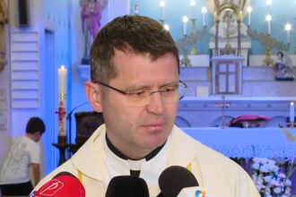 video ne rugam sa nu fie in biserica lupte precum cele politice mesaje din cadrul bisericii catolice din romania dupa moartea papei 6806412b1340b