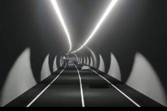 video noi imagini italienii au adus peste 300 de muncitori la autostrada cu cel mai dificil si mai important tronson construit in toata istoria romaniei 67f6bbdecaa82