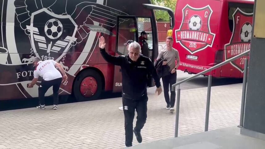 Marius Șumudică, întâmpinat cu aplauze entuziaste la venirea Rapidului în Sibiu! 1 video ovatii pentru marius sumudica la sosirea rapidului in sibiu 680909b211a40