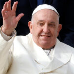 Papa Francisc aspiră să fie prezent la slujba de Paște din Piața Sfântul Petru. Care sunt cerințele medicilor? 2 video papa francisc isi doreste sa participe la slujba de paste din piata sfantul petru ce conditii ii pun medicii 6803c45cedff6
