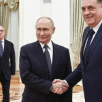 Întâlnire surprinzătoare la Kremlin: Putin și Milorad Dodik, liderul sârbo-bosniac sub lupă justițiară 3 video putin l a primit la kremlin pe milorad dodik liderul sarbilor din republica srpska este cautat de justitia bosniaca 67ec2c7f655c2