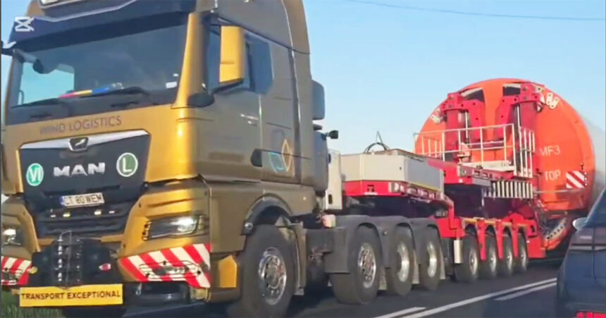 Trafic Îngreunat pe DN 2A la Ieșirea din Hârșova din Cauza a Două Transporturi Voluminoase 1 video trafic blocat pe dn 2a la iesire din harsova din cauza a doua transporturi agabaritice 6807cb60bb2e1