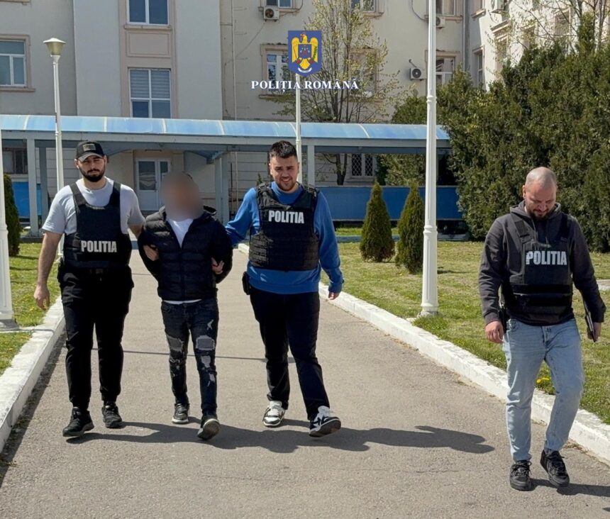 „Tânăr din Constanța, cu un trecut controversat, prins în urma unei serii de furturi și la volan fără permis” 1 video un tanar din constanta cu antecedente penale retinut dupa o serie de furturi si conducere fara permis 67ffbd3900865