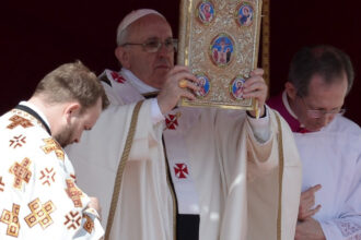video va rog pe voi sa i cereti domnului sa ma binecuvanteze mesajul umil cu care papa francisc si a inceput pontificatul acum 12 ani 68061a784af8a