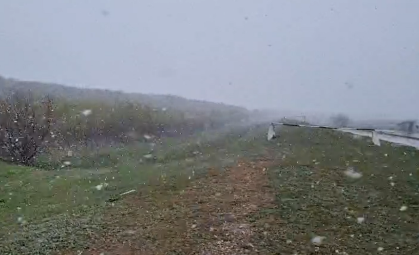 Furtună de zăpadă intensă la Hârșova: Județul Constanța, sub alertă de cod galben pentru vânt și ninsoare. 1 video viscol puternic in zona harsova judetul constanta sub avertizare cod galben de vant si precipitatii 67f7e005a9dba