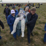 Întoarcerea pe Pământ a celui mai în vârstă astronaut american activ, sărbătorind 70 de ani în misiune pe ISS 3 videofoto cel mai varstnic astronaut american in activitate a revenit pe terra dupa o misiune la bordul iss in ziua cand a implinit 70 de ani 6804d2bd51aec
