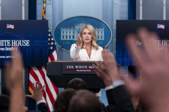 videofoto cine este karoline leavitt secretara de presa a lui donald trump care se considera femeia fantastica a generatiei z 67fbca058fa29