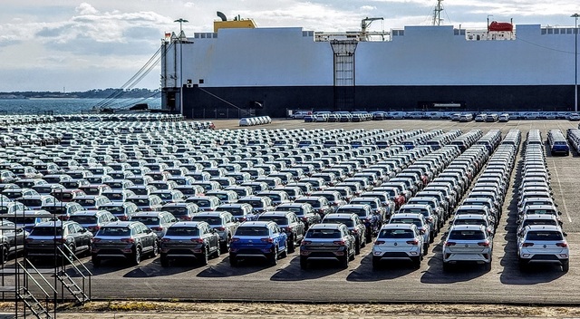VW oprește livrările de mașini din Europa și Mexic în Statele Unite, pentru a contracara impactul creșterii tarifelor 1 vw a blocat exporturile de vehicule din europa si mexic catre sua pentru a limita efectele tarifelor majorate 67ef5ea50edb8