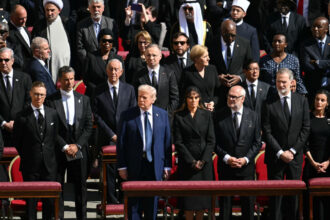 zelenski si trump s au intalnit la funeraliile papei francisc ce au stabilit cei doi lideri 680cb1a1562b3