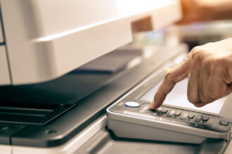 a scazut numarul firmelor din romania care si au suspendat activitatea cum arata cifrele publicate de registrul comertului 681701107c2d5