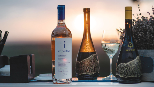 acasa la vin editia a vi a unvinpezi ro ajunge in inima dobrogei la crama rasova 681c3d181f0ab