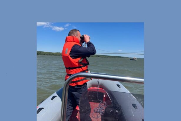 accident naval pe dunare doua persoane sunt cautate de echipajele de salvare 6824af0f7fcde