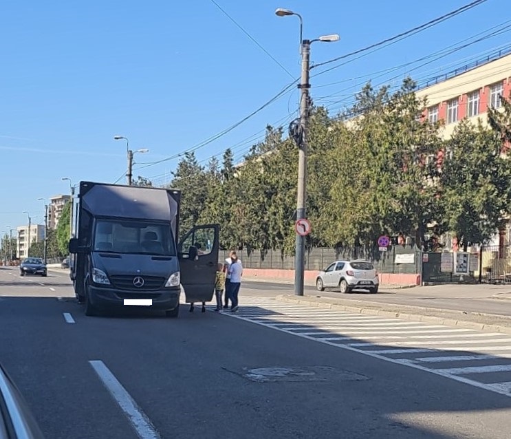 Coliziune devastatoare pe strada Dezrobirii din Constanța, lângă Academia Navală 1 accident rutier grav pe strada dezrobirii din constanta in zona academiei navale 6815c8b1aea07