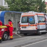Coliziune pe străzile din Năvodari: un scuter și un autoturism în conflict! 2 accident rutier intre un scuter si un autoturism pe o strada din navodari 6818deb7d758f