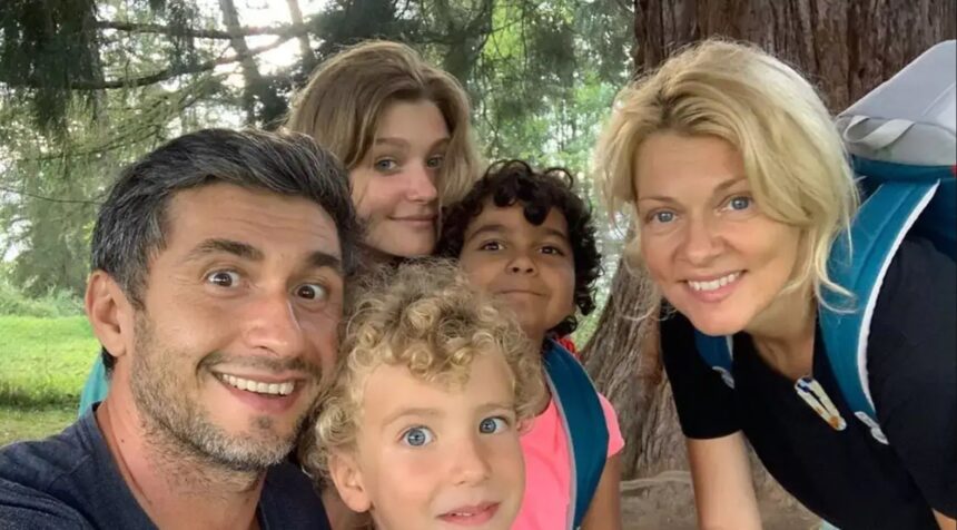 Descoperă Secretul Mutării Danei Nălbaru și a lui Dragoș Bucur în Inima Naturii: Povestea Achiziției Casei din Argeș 1 adevaratul motiv pentru care dana nalbaru si dragos bucur s au mutat la tara cum au ajuns sa cumpere casa din arges 6818b05305bd7