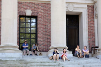 administratia trump interzice universitatii harvard sa mai primeasca studenti straini 682f7a750ea7c