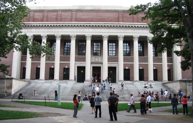 Administrația Trump decide să taie 450 de milioane de dolari din fondurile destinate Universității Harvard 1 administratia trump retrage inca 450 de milioane de dolari din granturile universitatii harvard 682458895fc3c
