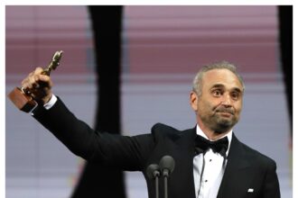 adrian vancica a castigat premiul gopo dupa ce a ratat oscarul acum cinci ani ne au zis ca avem nevoie de nu stiu cate sute de mii de dolari video exclusiv 6814d4527684d