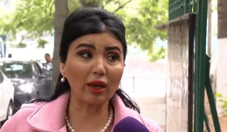 Adriana Bahmuțeanu răspunde pentru prima dată după ce a fost chemată în instanță de fiul său: „Ești manipulat și influențat!” 1 adriana bahmuteanu prima reactie dupa ce a ajuns la proces data in judecata de fiul ei manipulati si influentati 682c22b4e1dbe