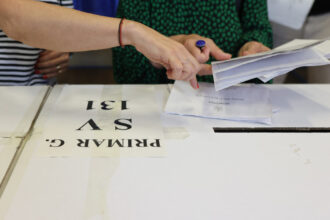 aducem turul doi inapoi la primarie initiativa pentru alegerea primarilor in doua tururi lansata de un partid neparlamentar 68336ae398e19