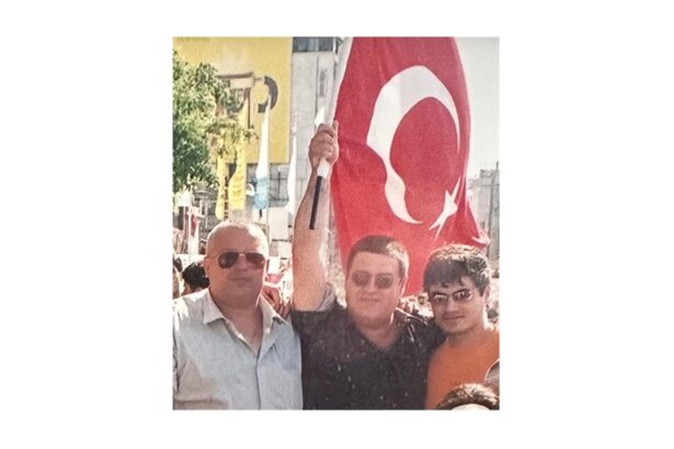 afaceristul ozghen husein a murit te imbratisez pentru ultima oara prietene husein 682dcc6119477